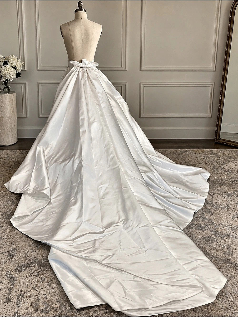 luxurious white satin detachable wedding train